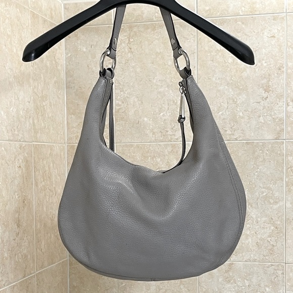 SOLD 😃 Michael Kors Gray Leather Slouch Purse w. Chrome Hardware - Picture 2 of 11